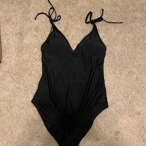 Aerie plunge front black swimsuit, Large Long